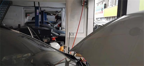 冬季愛(ài)車(chē)保養(yǎng)的小常識(shí)
